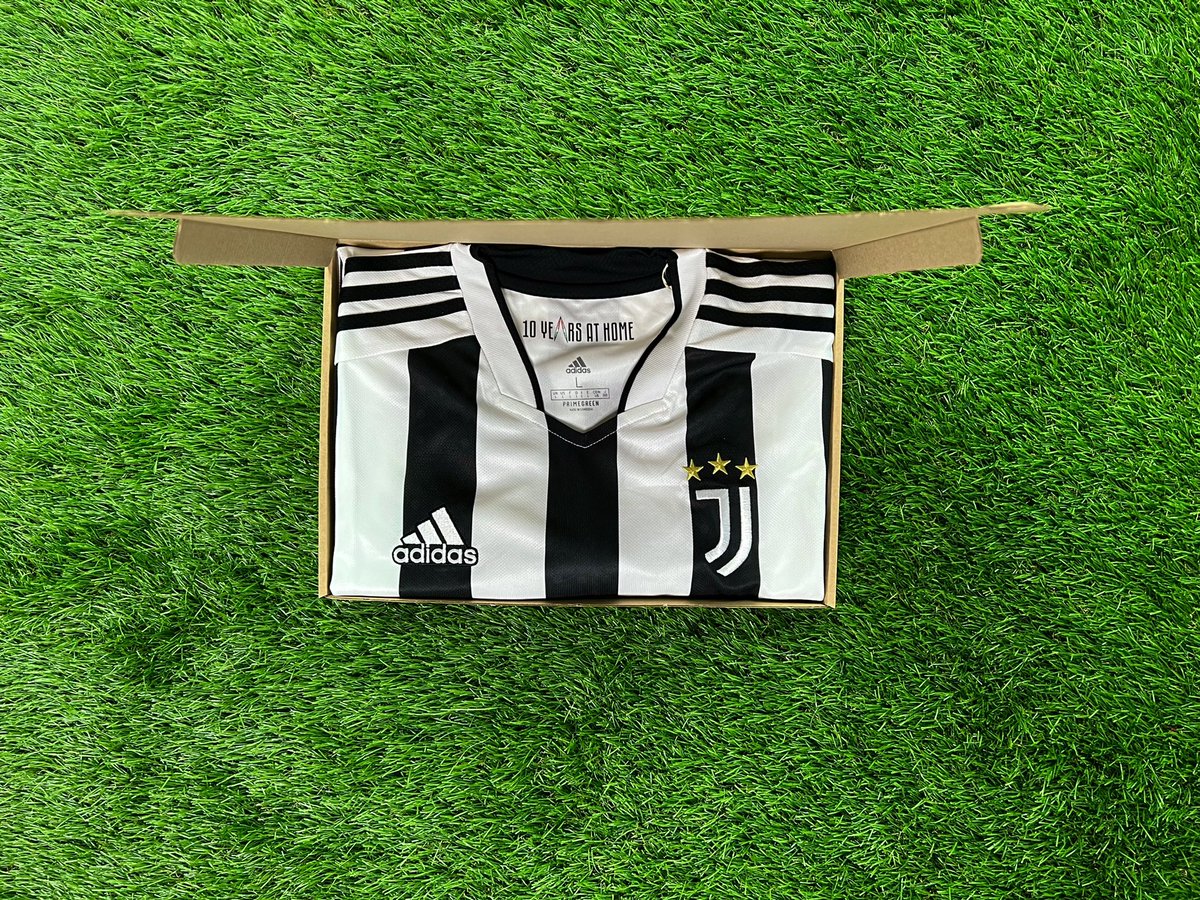 mysteryfootball's tweet photo. If Harry Kane or Cristiano Ronaldo score today, we will give away a Mystery Football shirt to one lucky follower! 🏴󠁧󠁢󠁥󠁮󠁧󠁿🇵🇹 

To enter: 
1️⃣ RT this tweet
🤝 Follow us

Good luck! 🤞🏻 https://t.co/rZXfFmVchY