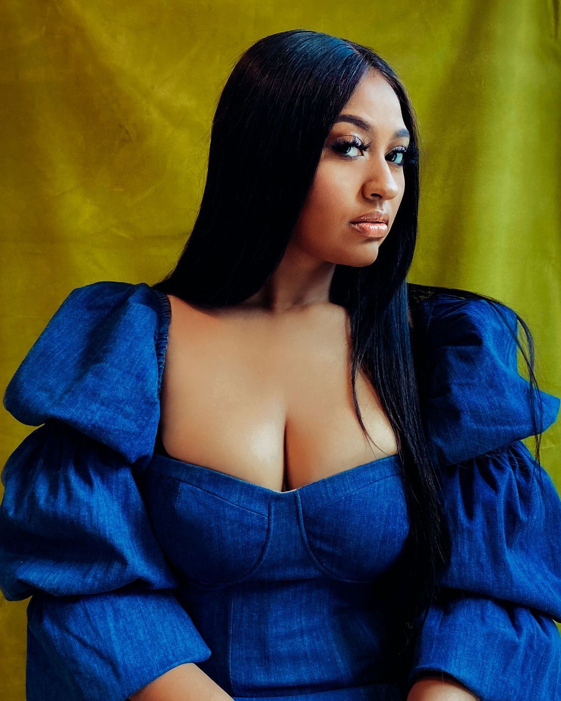 Happy birthday to Jazmine Sullivan! 