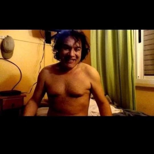 ChenaFabio's tweet photo. Alguna chica joven que le guste un hot daddy https://t.co/3VyXtFuMZ4