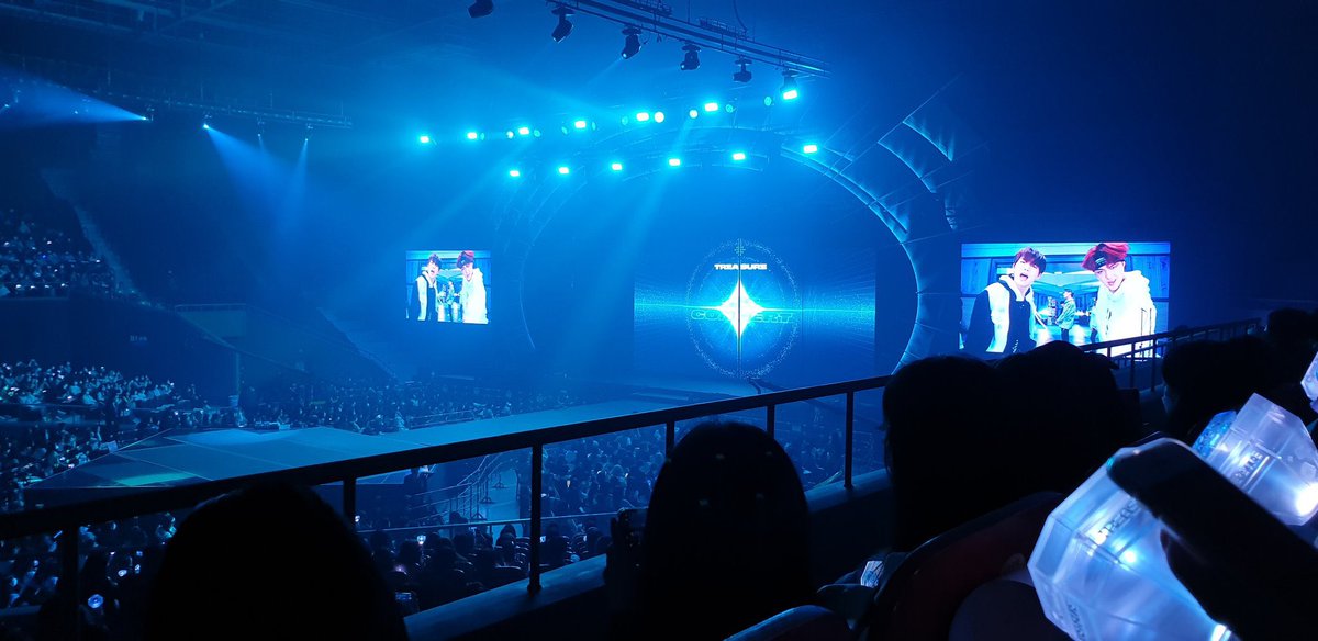 UN0THODOX's tweet photo. I will be part of this ocean, not now but soon ✨💙 @treasuremembers https://t.co/y2wpnBeuUN