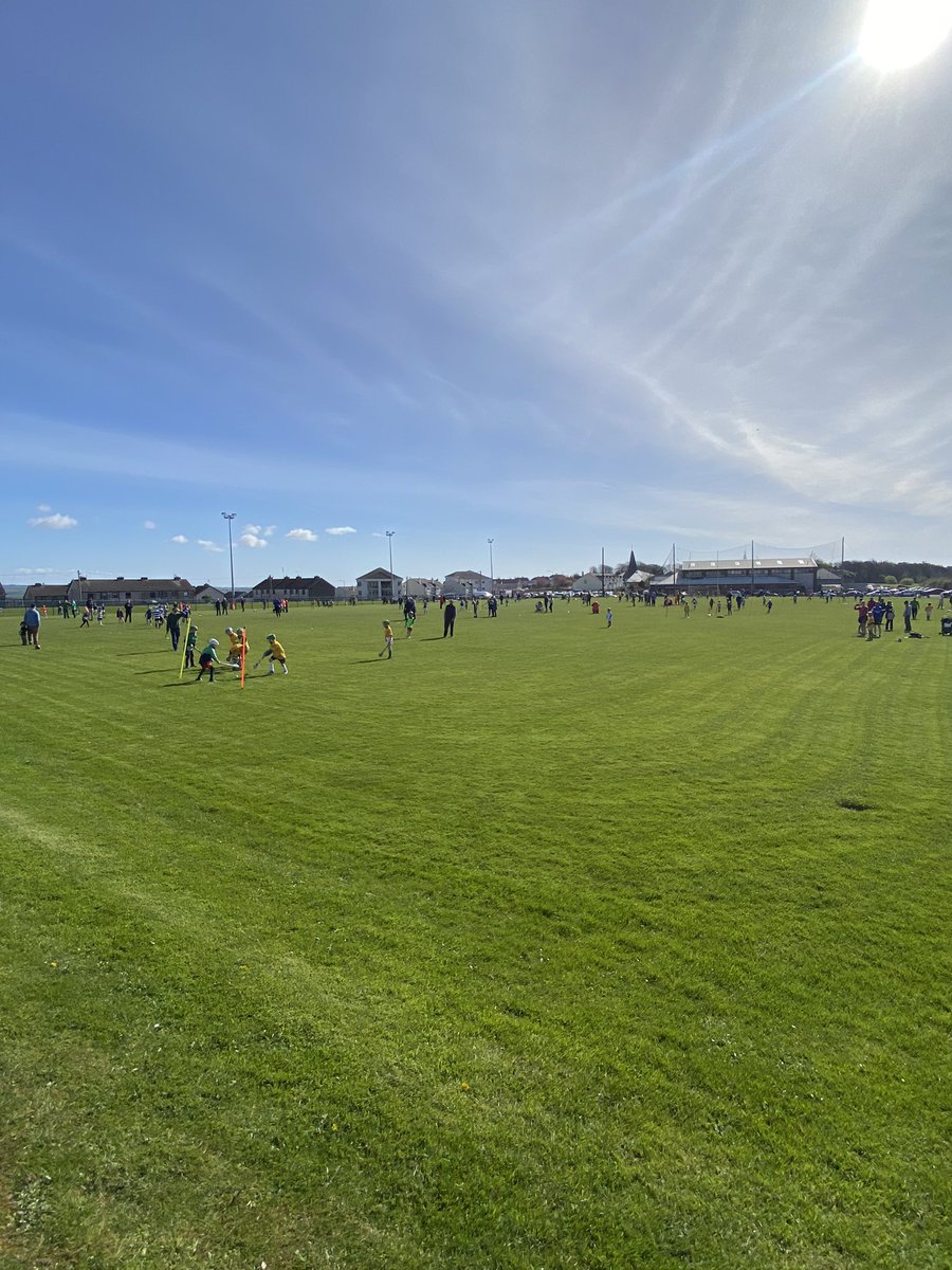 GdaCork's tweet photo. What a day for it 🌞🌞🌞.. a massive turn out for our u8 Hurling blitz in @YoughalGAA .. great facilities thank you .. 36 teams .. 180 children .. 250+ parents and coaches .. what else would you want to do on a Sunny Saturday morning @OfficialCorkGAA #monsterblitz #hurling https://t.co/x4RYnWCAM5