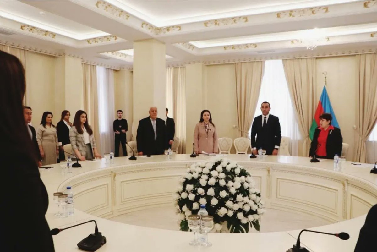 SumqayG's tweet photo. Sumqayıtda “Ulu Öndər Heydər Əliyev irsinin təbliği” mövzusunda dəyirmi masa keçirildi. https://t.co/BRG9kxS6U9