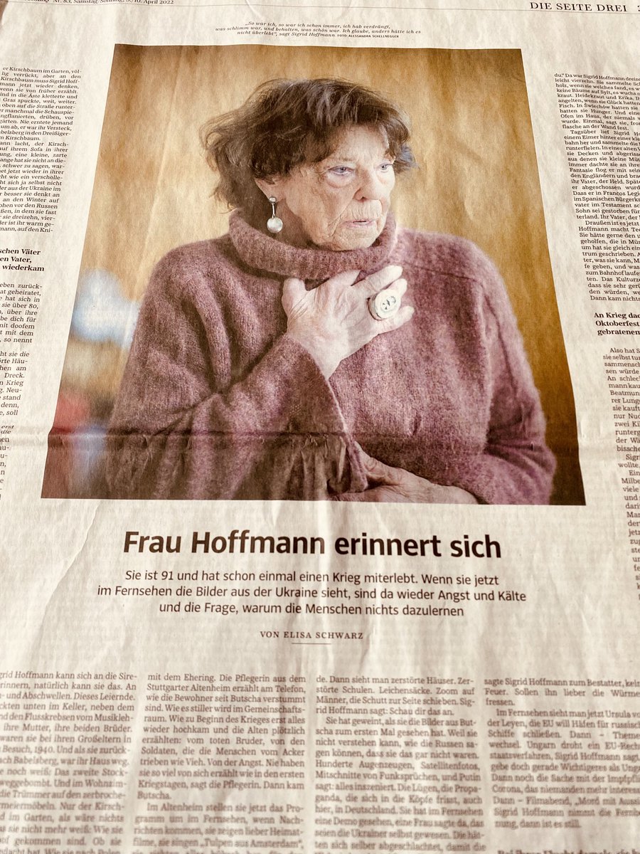 Sie ist 91, sie hat schon mal einen Krieg mitgemacht., wenn sie jetzt die Bilder aus der Ukraine sieht⁦, ist da Angst und Kälte und die Frage, warum Menschen sich das antun. <a href="/Eliischwa/">Elisa Schwarz</a>⁩ auf der #SeiteDrei der <a href="/SZ/">Süddeutsche Zeitung</a> über Frau Hoffmann und ihre Erinnerungen.