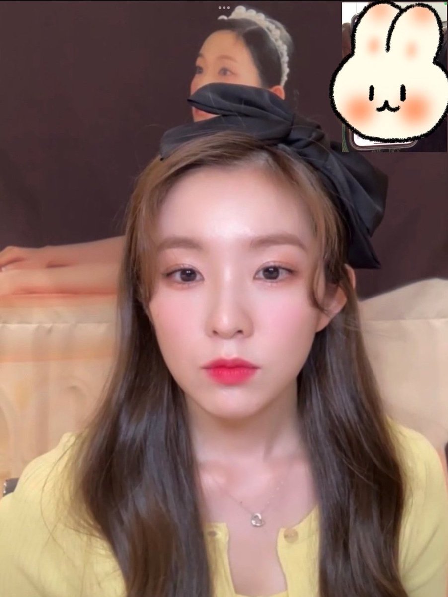 kimjenknee's tweet photo. irene so cute 🥺 https://t.co/DFXl8u8eUW