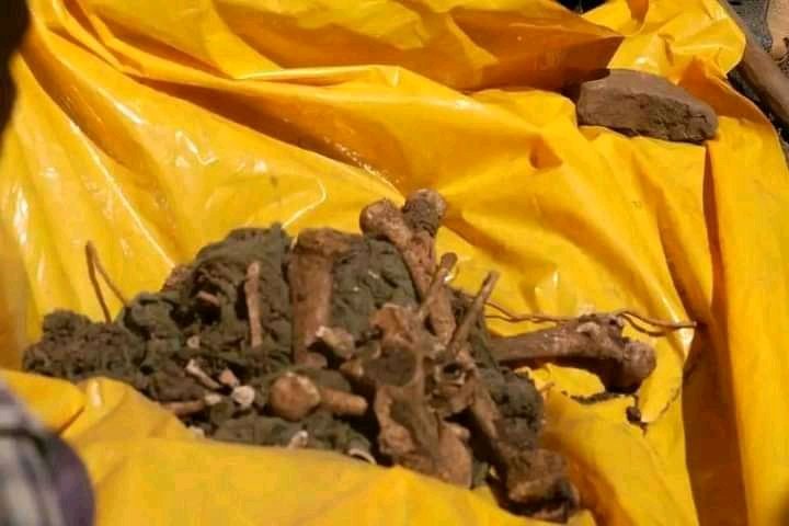 HonestK2013's tweet photo. Rather than making animation film of fake ethnic cleansing, go &amp; see dozen of mass graves that show real ethnic cleansing of thousands of civilians (committed by terrorist TPLF)in #Welkait-Tegede &amp;Telemt, #Amhara region of #Ethiopia. #NoMore @hrw @amnesty @UNHumanRights @KenRoth https://t.co/UxW3DGWv5q