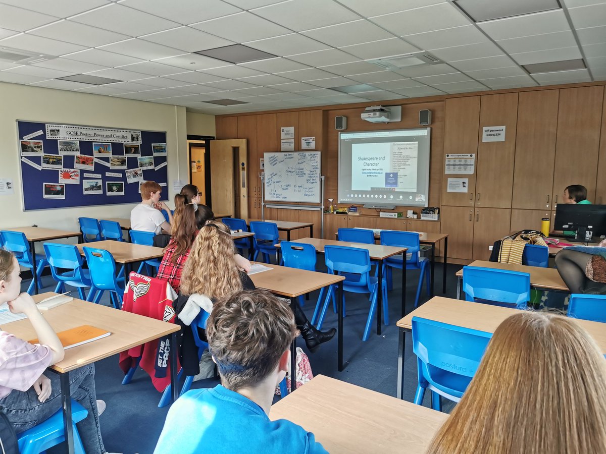 What better way to start off a new holiday than attend some live English Literature lectures from Oxford University? <a href="/WalesHigh/">Wales High School</a> <a href="/WalesEnglish/">WalesEnglish</a>