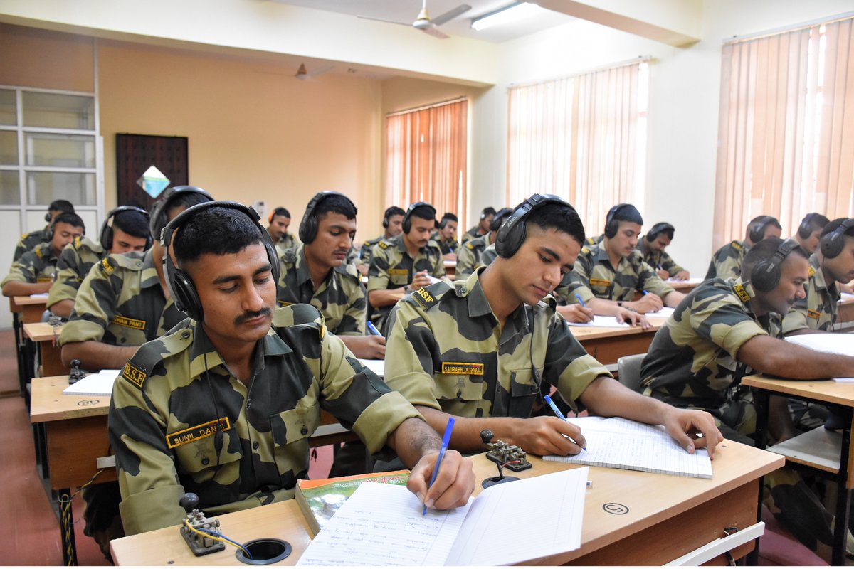 BSF_CEDCO's tweet photo. #Buildingthefutre Young Radio Operators of the force undergoing communication training at CEDCO BSF Bengaluru
@BSF_India https://t.co/BLeVGfmdNe
