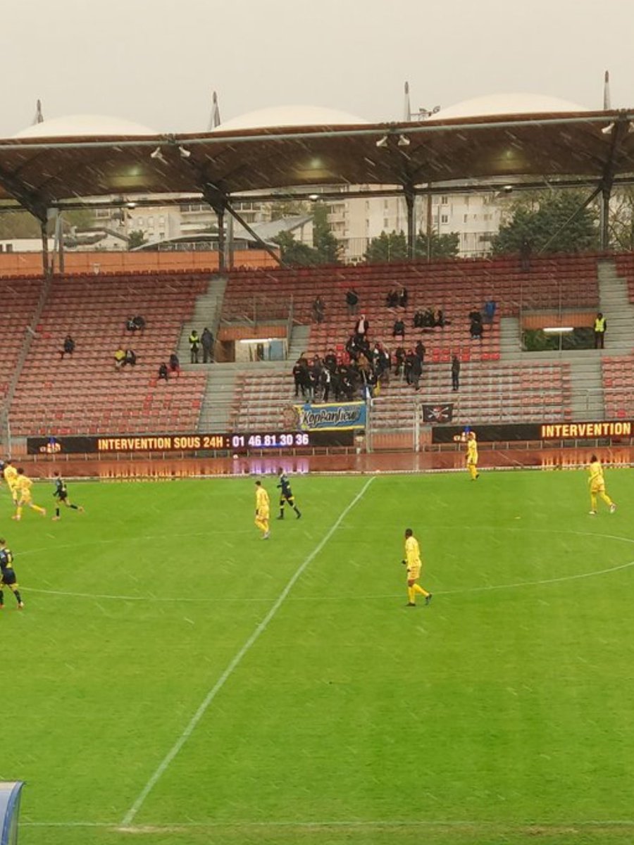 Ultras France tweet media