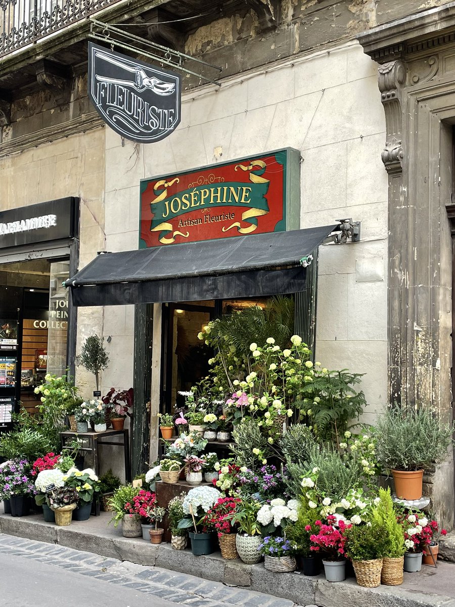 MissNForbes's tweet photo. 🇫🇷une semaine fantastique pour apprendre le français à Montpellier👩🏻🏫 A big thank you to @MrDChamplin for organising☺️ @LfeeEurope @EUErasmusPlus @MissOrmistonVPS @Mrs_Rankin_VPS #ErasmusPlus #lfee https://t.co/6rl70QjyMh