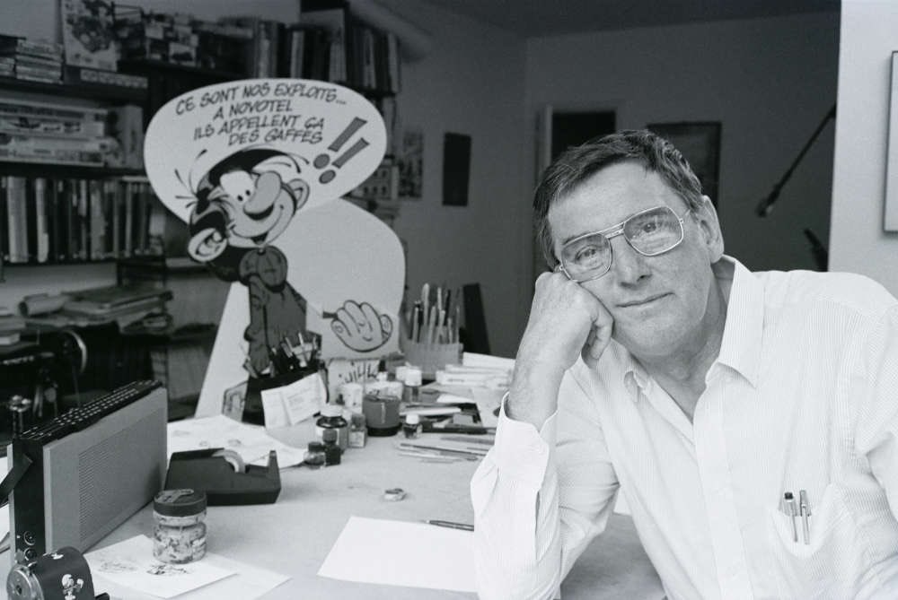Franquin_Cie's tweet photo. André #Franquin, chez lui, en juillet 1985.
Photo John Schults / saif images https://t.co/Ad0T8aoRZ7