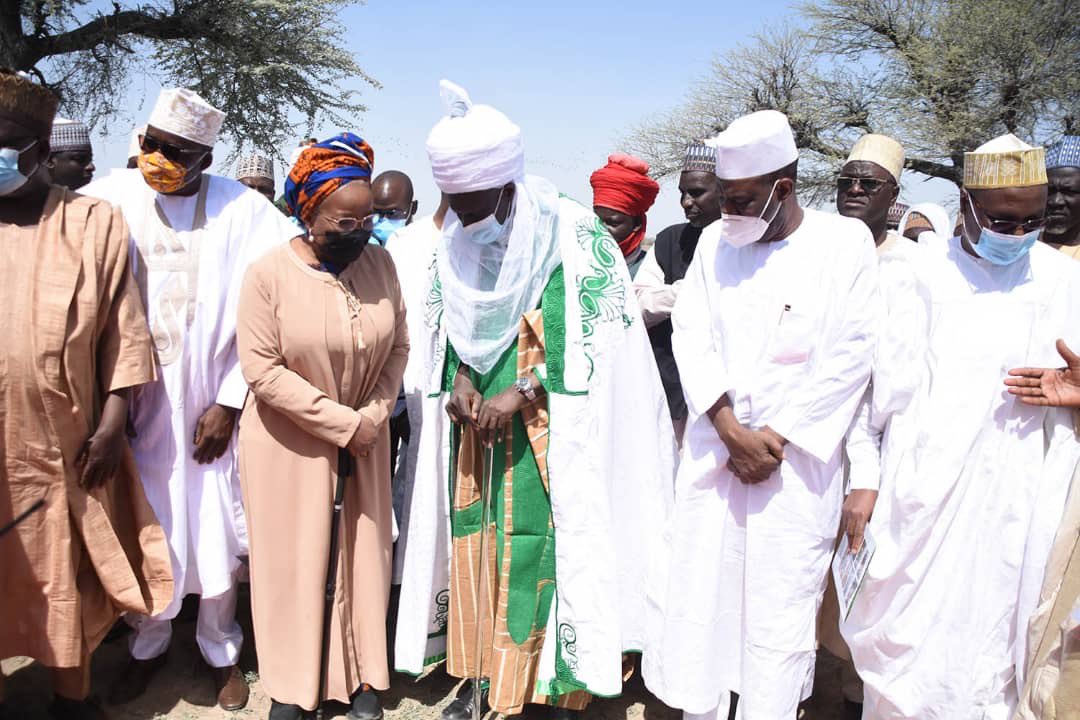 1_billiontrees's tweet photo. More than a minister of environment - a humble public servant with a heart for #people, #nature and #climate @sharon_ikeazor 🇳🇬 https://t.co/V8C0q7ke6w