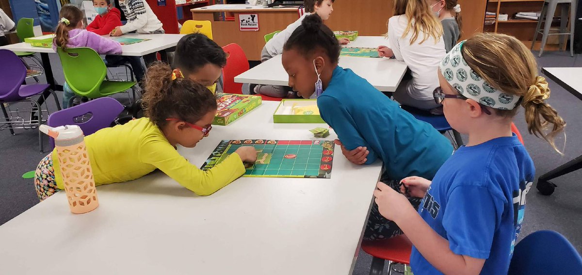 MVESroars_lib's tweet photo. Showing off working together in the library. Collaboration @mvesroars @mvesharrison https://t.co/53TVtYWpfQ
