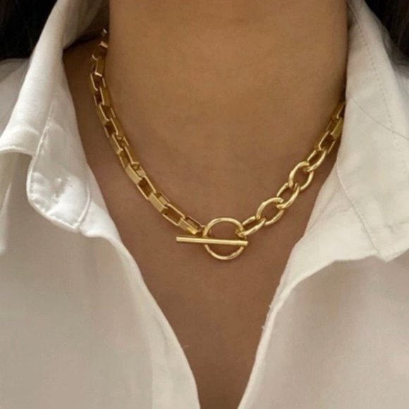 BeYouSpa's tweet photo. So good I had to share! Check out all the items I'm loving on @Poshmarkapp #poshmark #fashion #style #shopmycloset #augustsilk: https://t.co/vlL8Hyyfdz https://t.co/Vgnn87sQJi