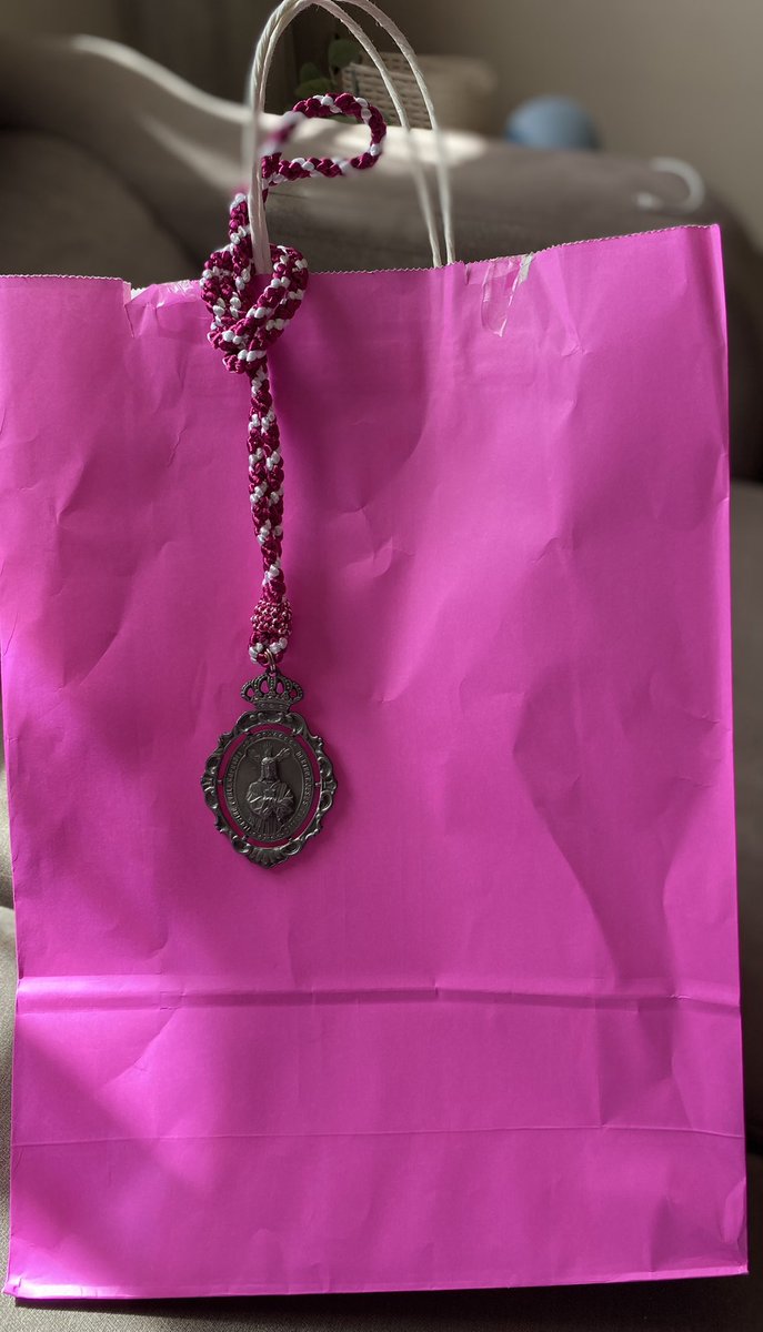 Regalo de <a href="/bandacautivomlg/">CCTT Cautivo Málaga</a> para mi pequeña Lara 🙏🏽 #Gracias