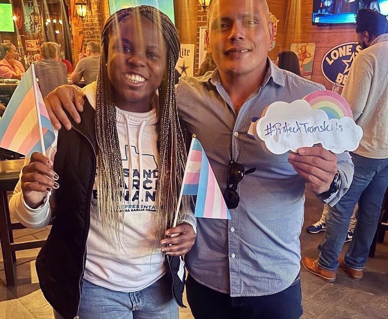 GordyCarmona's tweet photo. #TurnOUTforTexas #trans #TransVisible #lgbt #lgbtqia https://t.co/O85PaoX1Dt