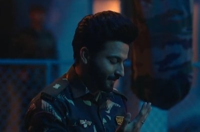 Sub aa bhi gaye mein DD ka pic hi dekhete reh gaya 

KAFAN OUT NOW
#Dheerajdhoopar