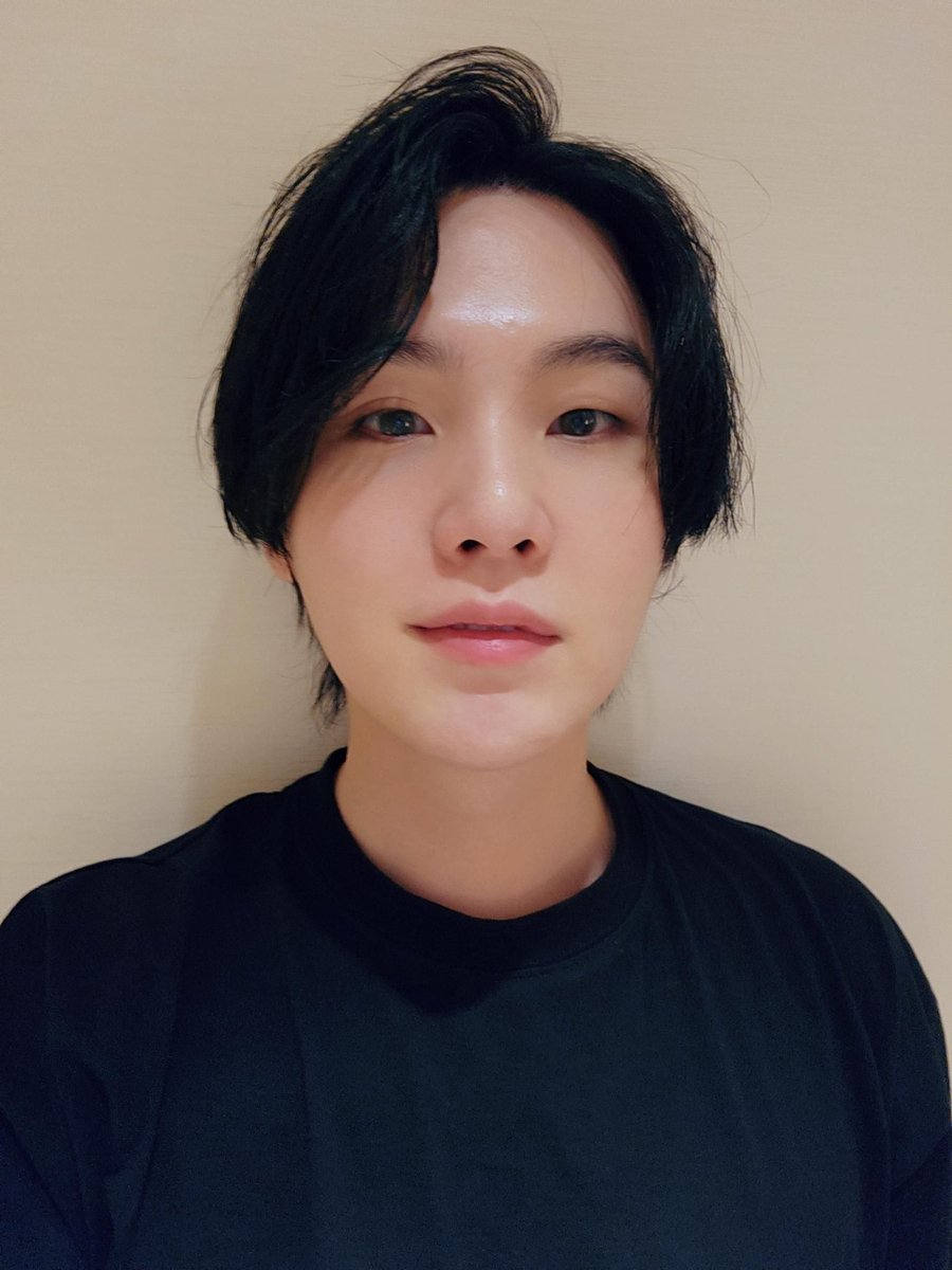 Thary1712's tweet photo. 드디어 당신을 만났어요, 난 너무.. 항상 건강 조심하세요. 😭😭😭
@bts_agusstd @msugatd https://t.co/5laft8ZjmP