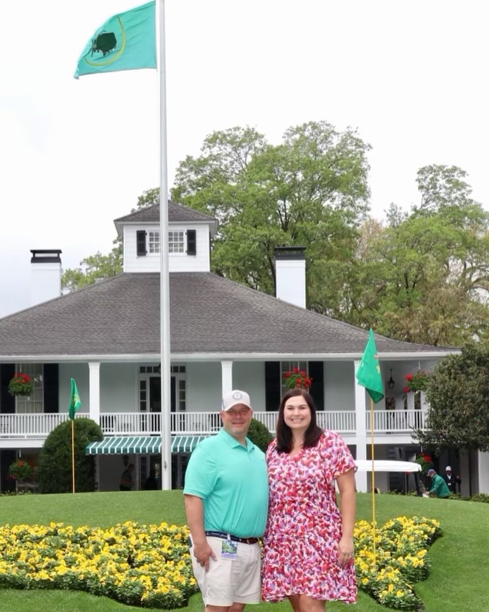 RobbieRoss1's tweet photo. With my favorite person @kellyross_ssi at my favorite place โค๏ธโณ๏ธ
#ForePlease
#Masters2022
#FoundersCircle
#ANGC https://t.co/xY0xSCuCRB
