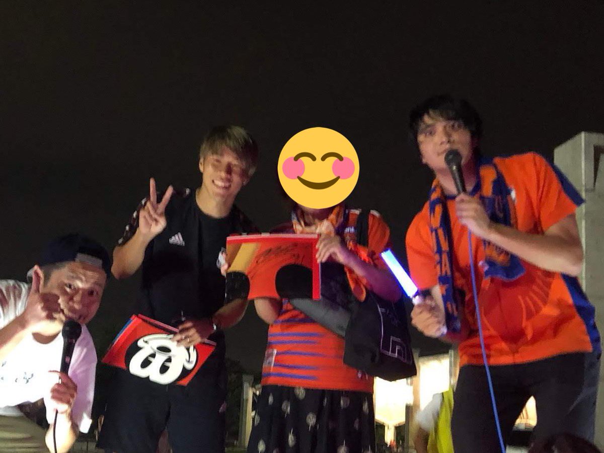 ricchori's tweet photo. ゴメス様とは何かとご縁があるようです🧡💙
過去にオレンジバーだったっけ？（違ってたらすんません���で、ゴメス選手のこの笑顔にやられました😆💕
#堀米悠斗選手 https://t.co/v7yO0BEdDt