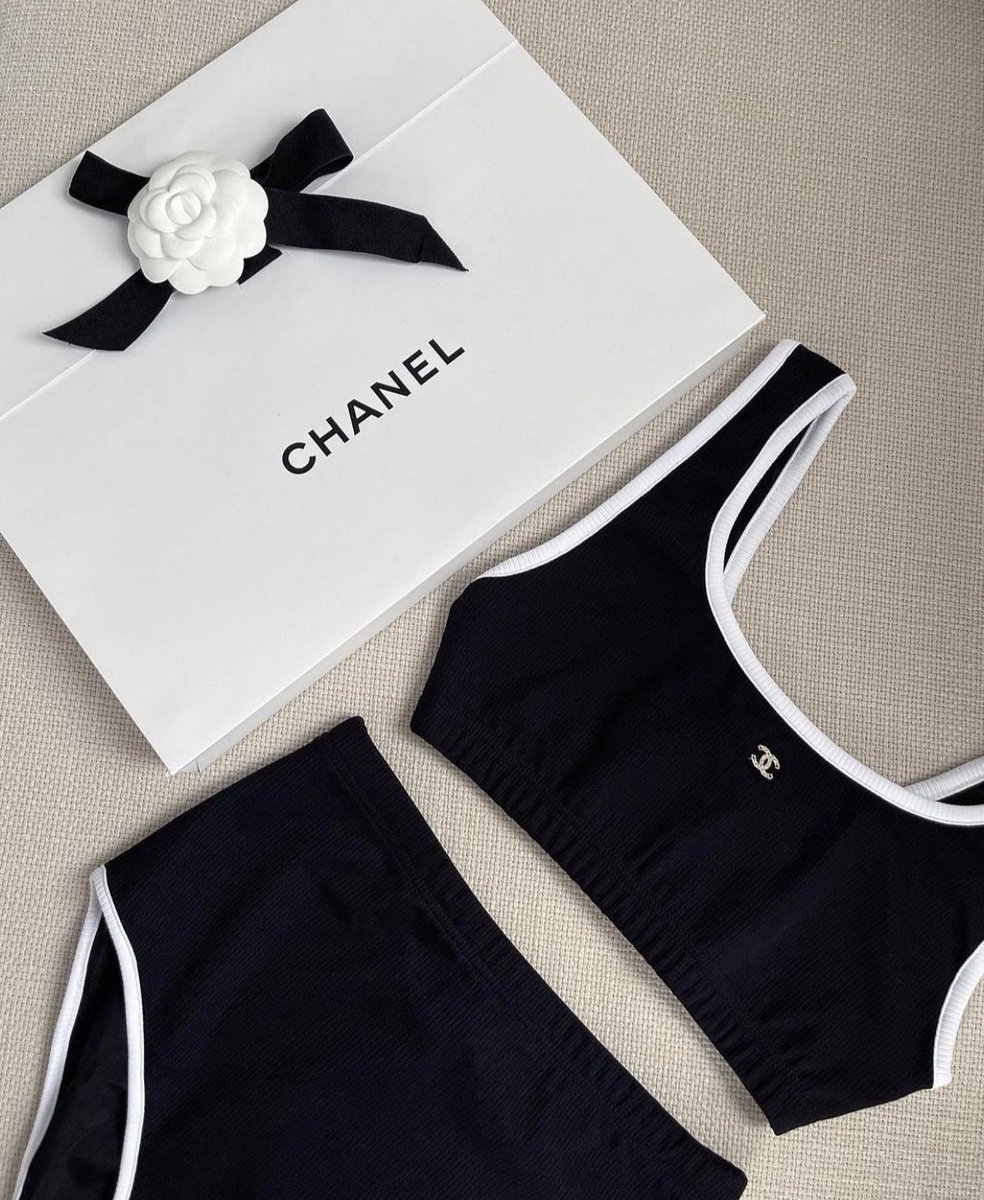 Chanel set