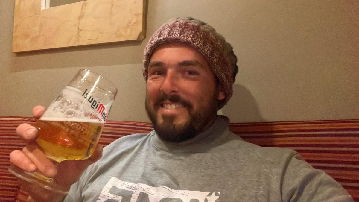 MyBricksFinance's tweet photo. Bit of a late finish tonight from Dan today so not much light to show the final result of today. We do however have a fantastic picture of a well deserved beer. Cheers Dan 🍻 https://t.co/fUP4407omZ