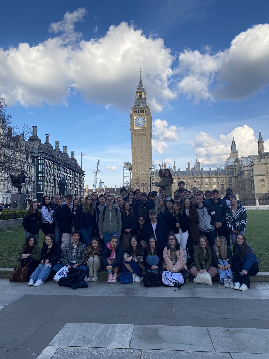 HGSHist's tweet photo. Day Two saw us visit the Tower of London, walk along the Thames via Borough Market and tour the Houses of Parliament @HarrogateGS https://t.co/MtOjzhcCpo