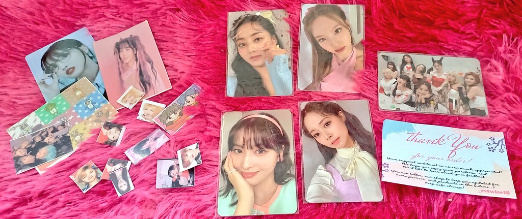 mwehenath's tweet photo. Hello po @RVTWICE18 
•°. *࿐#rvtfeedbacks
Dumating na po sila! Super safe po sila thank you for the secured packaging! Super dami freebies><

☄. *. ⋆#MgaBiniliNiNath
☄. *. ⋆#hindiPoAqSc4mmer https://t.co/O1eIT1Zmon