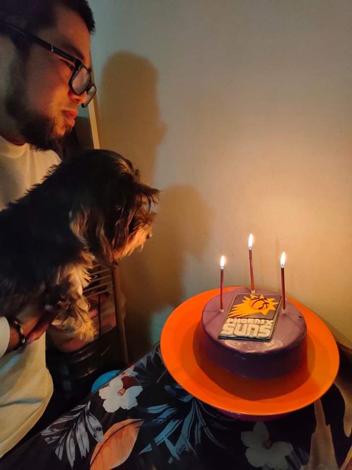 Gudiest's tweet photo. Goin' oldschool Suns on this special day. Simple celebration with the wookie https://t.co/HSNuZRVnYy
