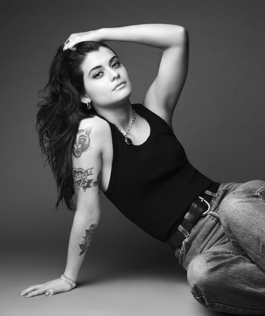 📸Sofia Black-D'Elia for Story And Rain  #sofiablackdelia #singledrunkfemale

🔗 storyandrain.com/article/screen…