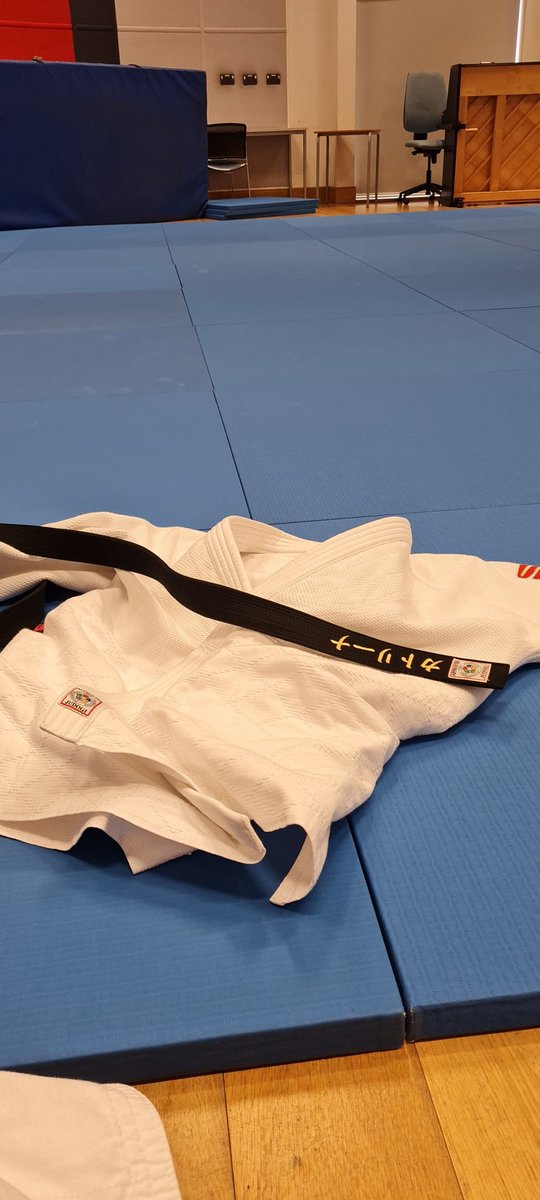 katmcd333's tweet photo. The first session @Cambridge_Fest was great! Two more to go and there are a few spaces left in the 3pm slot if you are interested 😀 #judo #safefalling #artoffalling #cambfest https://t.co/5X87AzeUzo