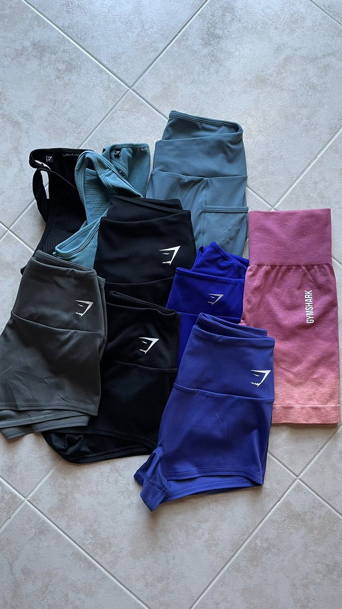 sabrifrag's tweet photo. @Gymshark you should just sponsor me already lol https://t.co/zgVRsegmLO