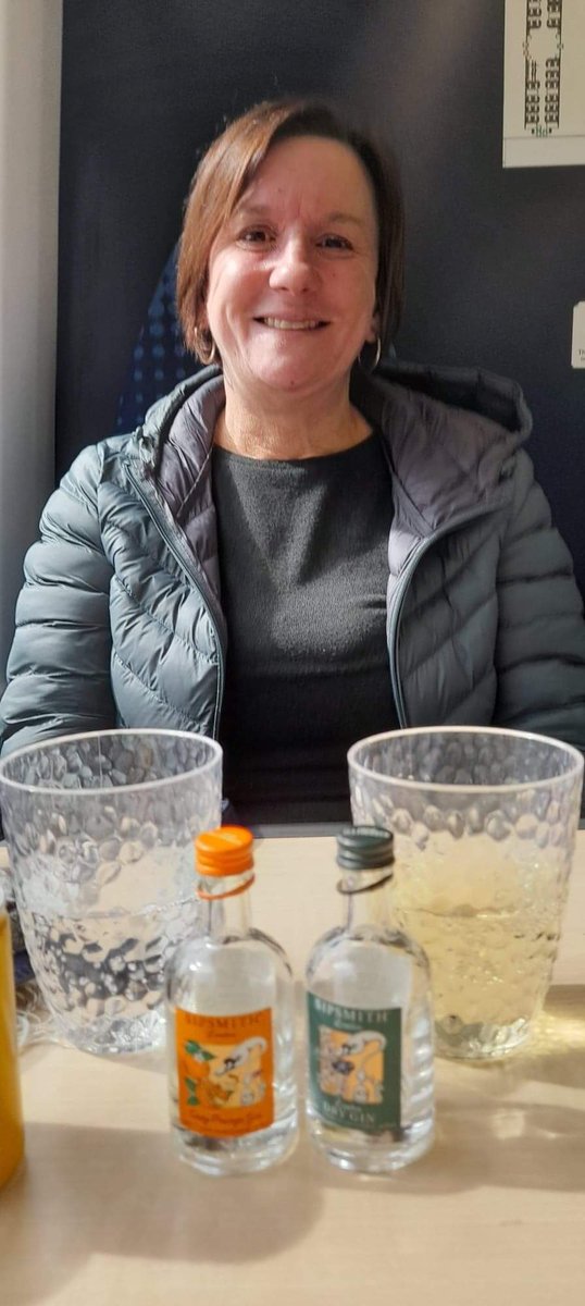 kazzar67's tweet photo. On route to Leeds to watch @simplemindscom  it’s been a long 2 year wait ! https://t.co/hztGa1K82v