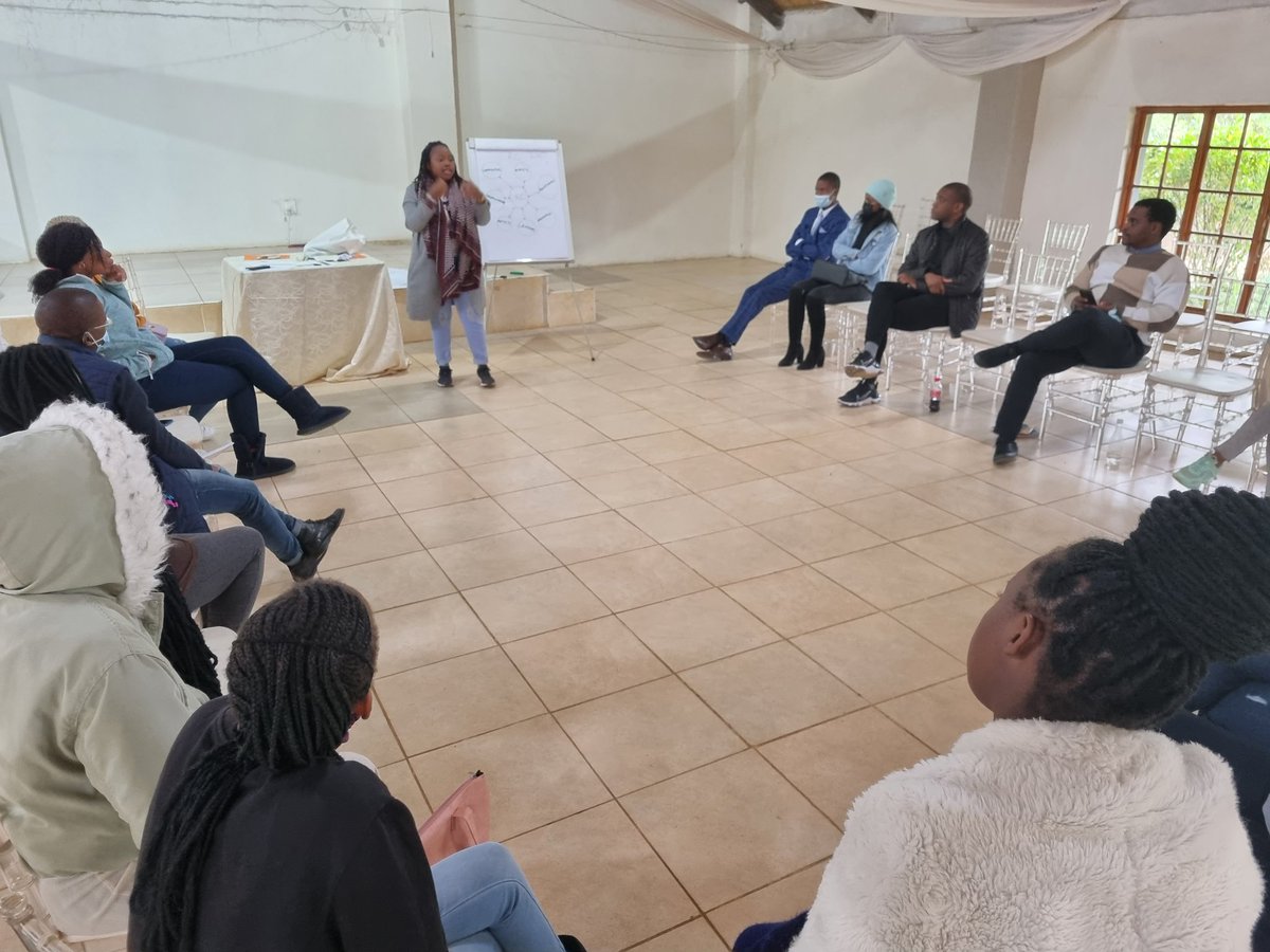 rivonia_circle's tweet photo. [MAHIKENG MEET-UP]

#RivoniaCircle team explaining what Rivonia Circle is and how people in the North West can #StepIntoTheCircle

"We don't want to own other people's spaces. Rivonia Circle wants to work with you on what you want to do. It's your thing" - @SongezoZibi 

#LetsGo https://t.co/my2v7ncsQJ