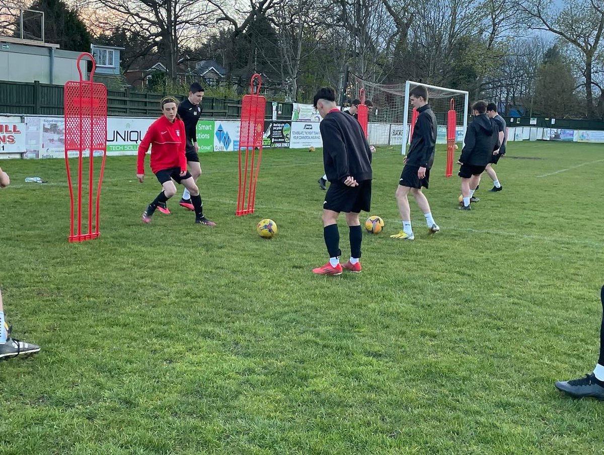 ChampionGoup's tweet image. A great night at our Academy open training session at @PooleTownFC yesterday evening 

Well done all players and staff involved. Thanks to Poole Town for use of their 1st team pitch #fulltime #footballprogram #Champion #joinus