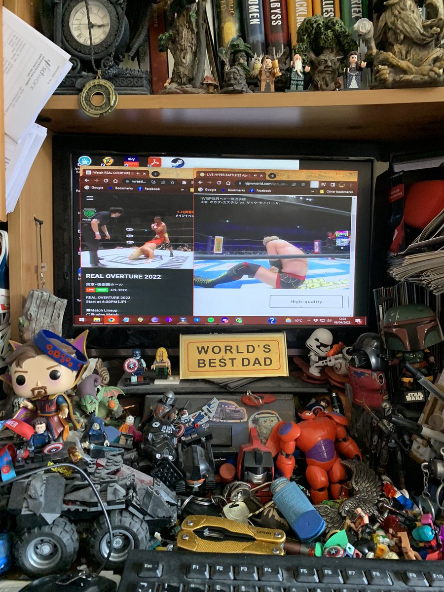stevemw's tweet photo. Both main events at the same time problem sorted @noahglobal @njpwglobal #noah_ghc #hyperbattle22 https://t.co/3uHkUuEkGn