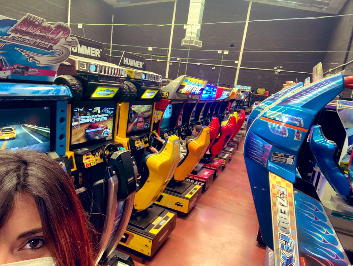 Rikkupat's tweet photo. Aquí andamos en @arcade_planet gozándolo como siempre!! ❤️❤️ https://t.co/nSv7d8tAuN