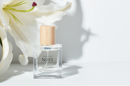 STRENDJP's tweet photo. #錦戸亮 と #赤西仁 がそれぞれプロデュースした香水「SCENT OF NOTE」＆「SCENT OF ETERNAL」の発売を記念したポップアップがオープン。

ここでしか聴けない2人会話を視聴できるなどスペシャルなコンテンツを用意。

詳細はこちら▷ https://t.co/0ZM9aof4JU

#SCENTOFNOTE
#SCENTOFETERNAL https://t.co/R00jbAwSGE