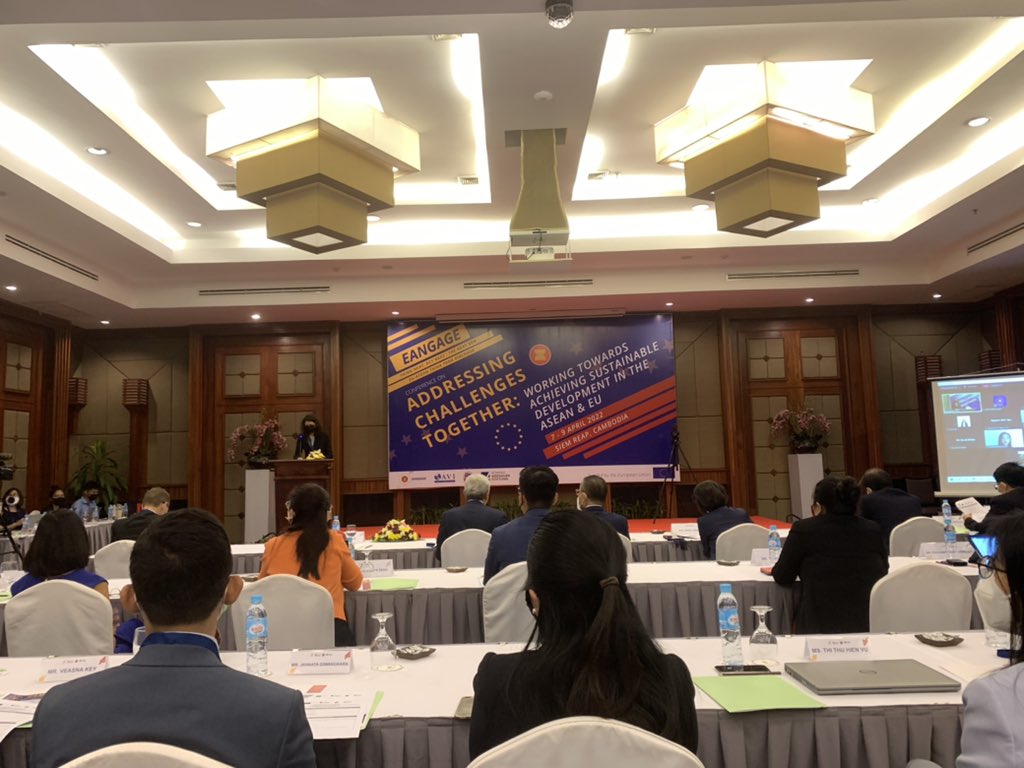 FrancyManenti's tweet photo. #EANGAGE conference has just ended. Two days of great discussion with colleagues of the next gen #EU-#ASEAN think tank dialogue. I’m so grateful for all the ideas that have been shared and the opportunity to meet such amazing people. @CentroStudiInt https://t.co/Jd96Fni4gQ