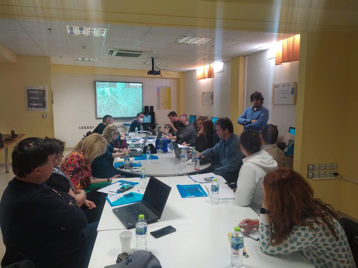 ValuingNatureCR's tweet photo. na lokaciji Εκπαιδευτήρια Πλάτων - Platon Schools
Mobilnost osposobljavanja nastavnika
Prezentacija informatičkih alata za obrazovnu web platformu https://t.co/MWfyhHHBl0