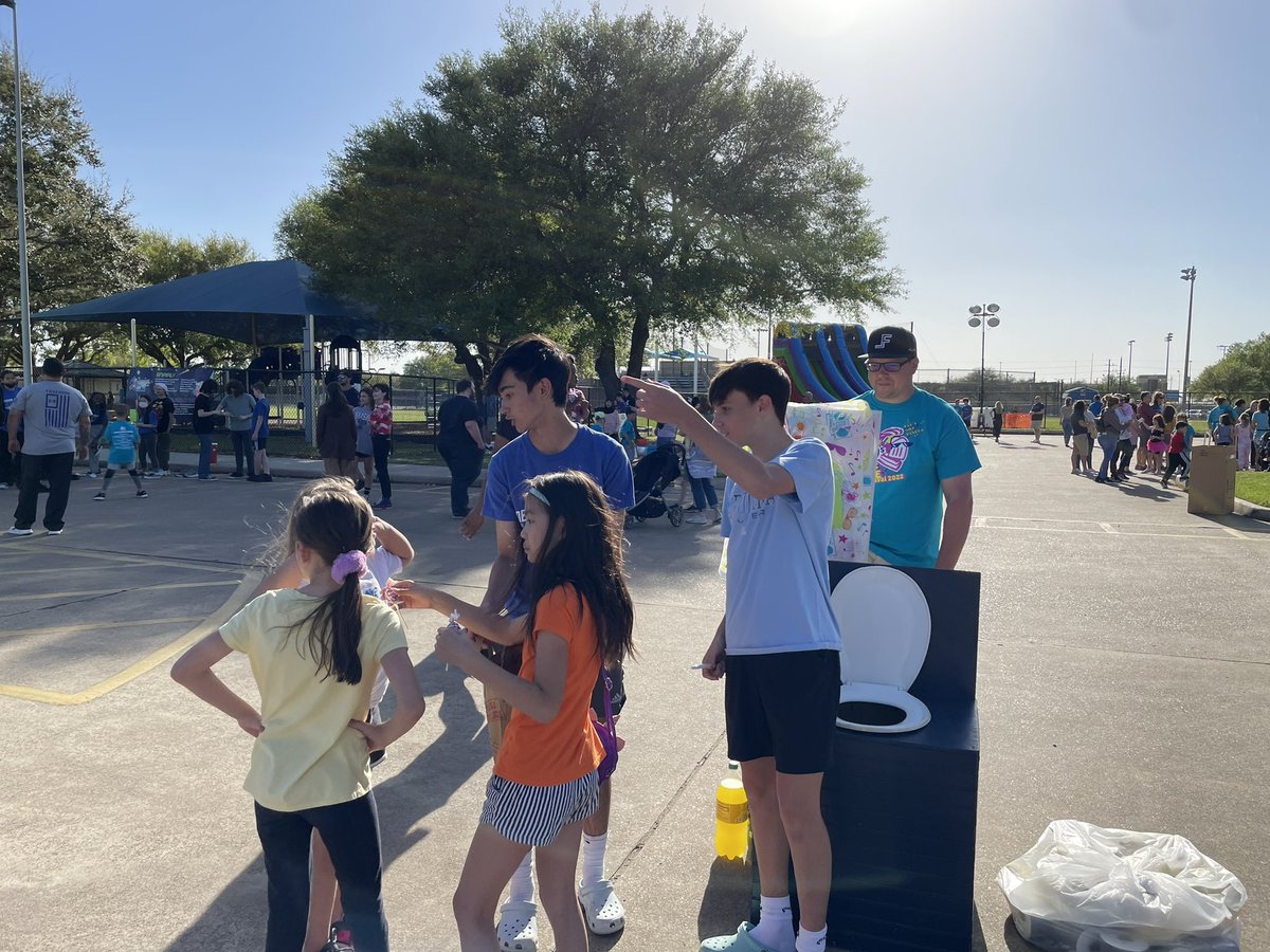 Super proud of <a href="/ParkwayNJHS/">NJHSParkway</a> for their hard work and dedication last night at the NCE Birthday Spring Carnival. The NJHS and the NCE community had a great time! Great night last night we enjoyed ourselves!! Thank you to the NCE family for welcoming us!!