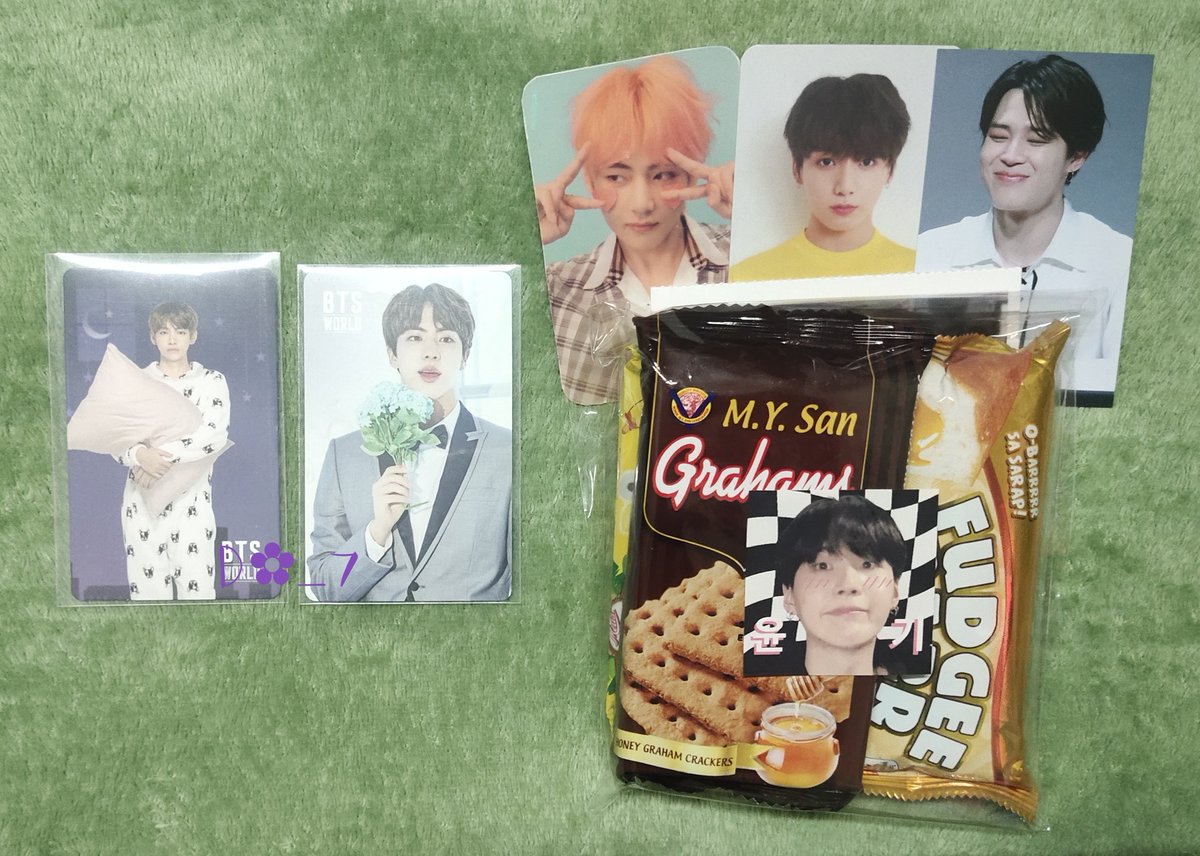DollieVeee's tweet photo. Hi @aaai_mee, received btw taejin pcs today. 💜 Salamat sa pagpapa-ampon. Done na ko kay Tae, Jinhope na lang 😭 Thank you sa maraming freebies too. 😁

#aimeproofs https://t.co/UVcMX1Bsag