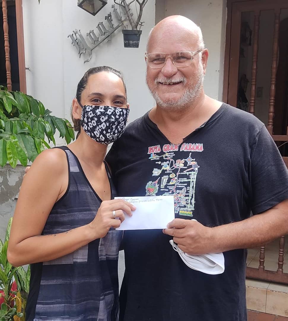 luicat_flores's tweet photo. GM! 🌻 Did you see the news from yesterday?
we are living the dream, we gave the money to DR. Roger Garces to start 25 therapy sessions for 5 people to help them as much as possible. Thanks to everyone
#nft #NFTCommmunity #nfts #nftart #nftartist #nftaid #nfthelp #nftdream https://t.co/6jaF2Rauof