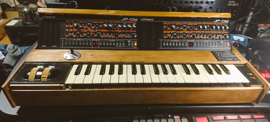 KOTADAHIRO's tweet photo. 最終形態
#JP08
#roland https://t.co/qDH8ey6VqG