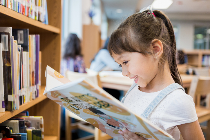 BureauIndianEdu's tweet photo. Before #NationalLibraryWeek ends, #ConnectWithYourLibrary! Libraries are a place where communities connect and books are bountiful. While you're there, make sure to thank the librarian and library workers for their valuable roles. https://t.co/gUKeQ7rgBe