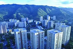 AgredaMishelle's tweet photo. Mi parroquia, la ecológica de Caracas está de aniversario. Caricuao cumple 47 años de haber sido fundada! 

Al parecer ya fueron sopladas las velitas y no nos avisaron, pues tenemos 4 horas sin luz en esta celebración 🎂🤷🏻‍♀️ 

¡FELIZ CUMPLEAÑOS MI CARICUAO! https://t.co/SLMmRzUkGR