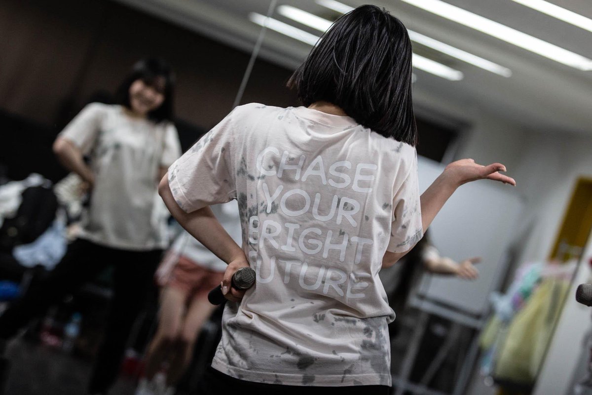 FRUITS_ZIPPER's tweet photo. 実は、
「君の明るい未来を追いかけて」は
沖縄のブランドLIBERTY FORCEとの
コラボ楽曲。
ブランドが掲げるメッセージ
『CHASE YOUR BRIGHT FUTURE』
の和訳が楽曲名になっています。
今後コラボグッズも販売予定✨
LIBERTY FORCE
https://t.co/YKmY4kGQiz
#FRUITSZIPPER #ふるっぱー
#KAWAIILAB https://t.co/xgsqNAHkVE