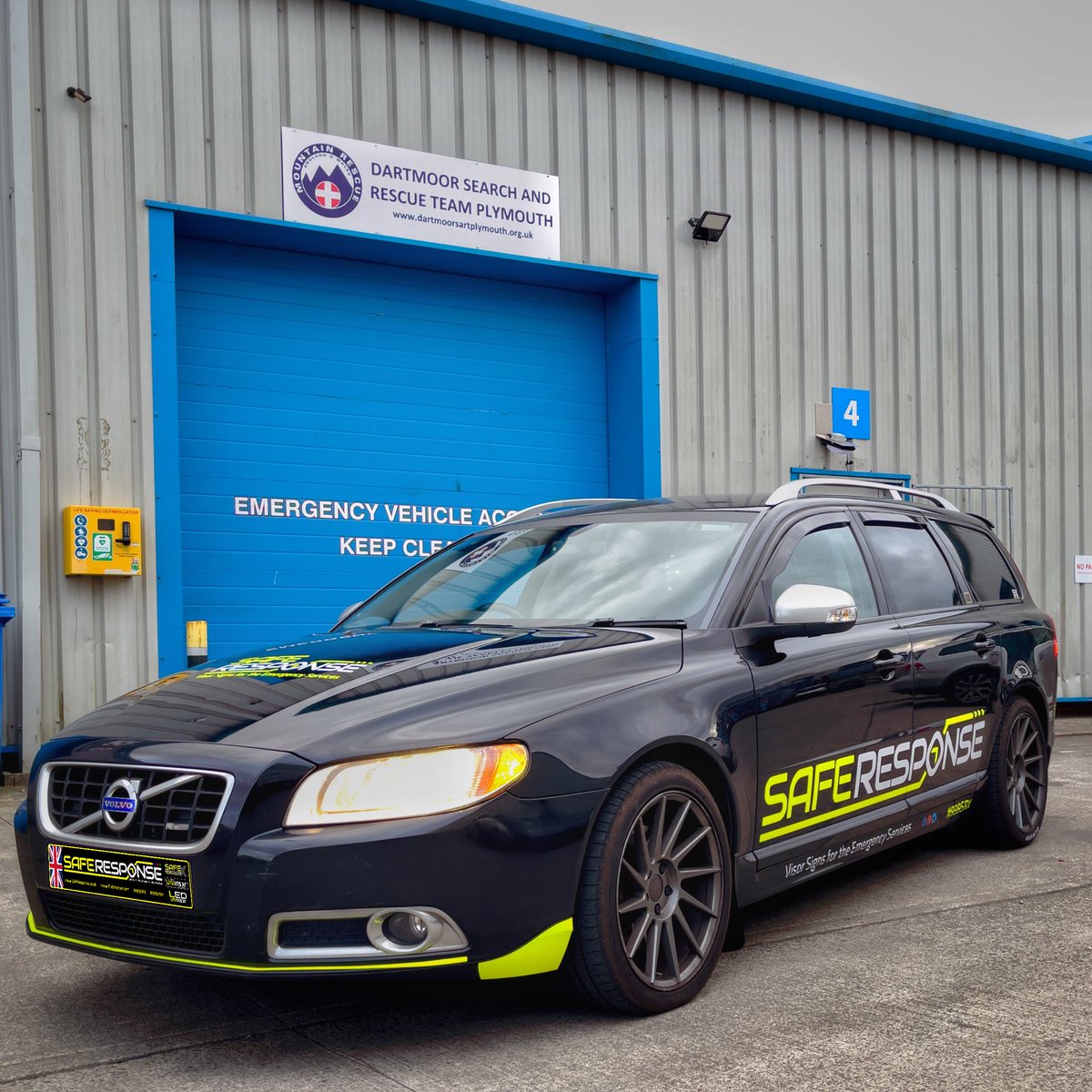 Craig Timblin (@craigtimblin) on Twitter photo 1st tweet from my new account.
This week, we helped <a href="/DSRTPlymouth/">Dartmoor Rescue PLY ⛑</a> with new dash cam for their control vehicle. We also gave a demo on the new Safe Responder X & Univisor.
#999SRX #999UNV <a href="/SafeResponse/">Safe Response</a> <a href="/TheUnivisor/">The Univisor</a> #mountainrescue
saferesponse.co.uk 1st tweet from my new account.
This week, we helped <a href="/DSRTPlymouth/">Dartmoor Rescue PLY ⛑</a> with new dash cam for their control vehicle. We also gave a demo on the new Safe Responder X & Univisor.
#999SRX #999UNV <a href="/SafeResponse/">Safe Response</a> <a href="/TheUnivisor/">The Univisor</a> #mountainrescue
saferesponse.co.uk