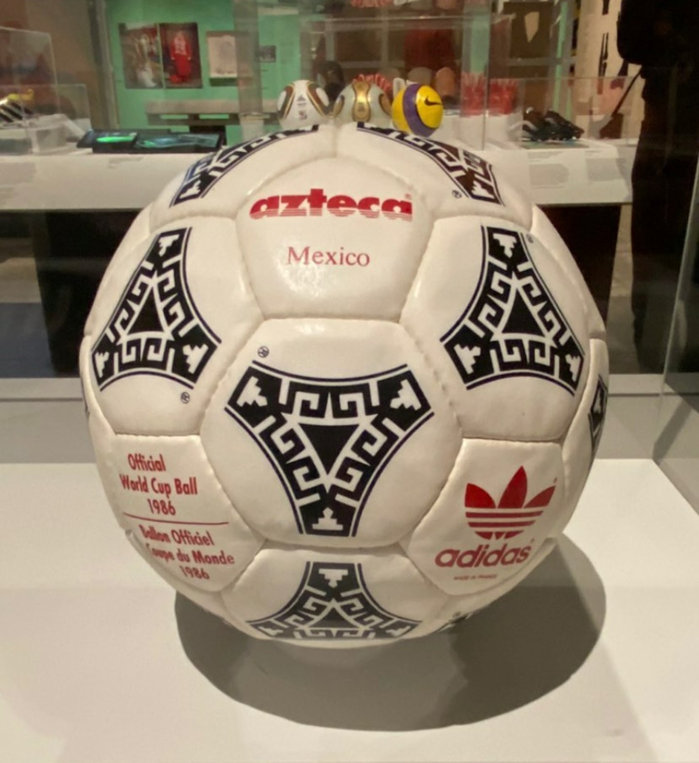 Rebaja vitalidad Perla adiFamily on Twitter: "Original #adidas #Azteca football from the 1986  Mexico World Cup https://t.co/5aIAY0eY8w" / Twitter