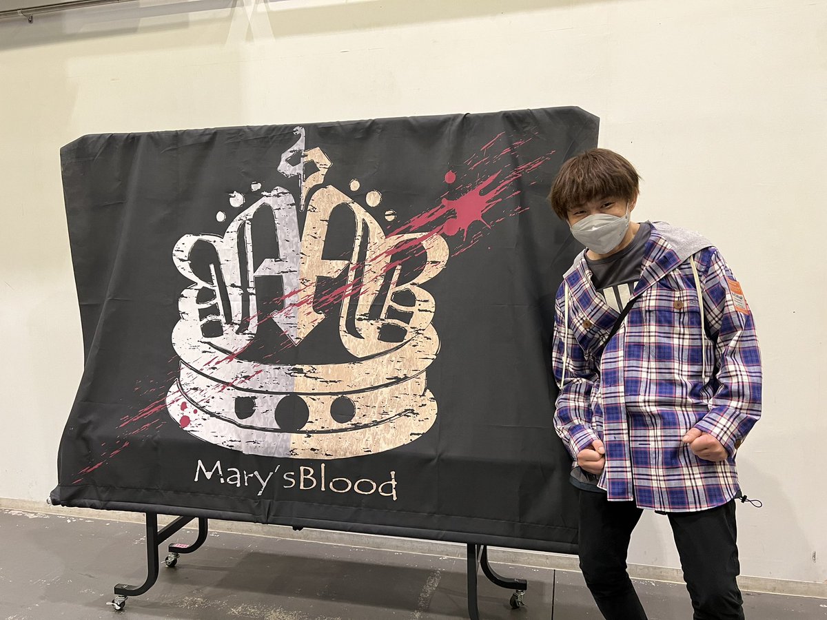 Sago_nmg's tweet photo. Mary's Blood The Final Day に行ってまいりました！！

圧巻のステージでした！！✨
ひとまず最後のライブというのが寂しすぎる。。

今日もRIOさんモデルと白のOve5が活躍してました😆 https://t.co/nyJTa7KszL