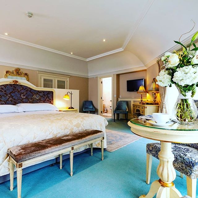 Step House Hotel tweet media